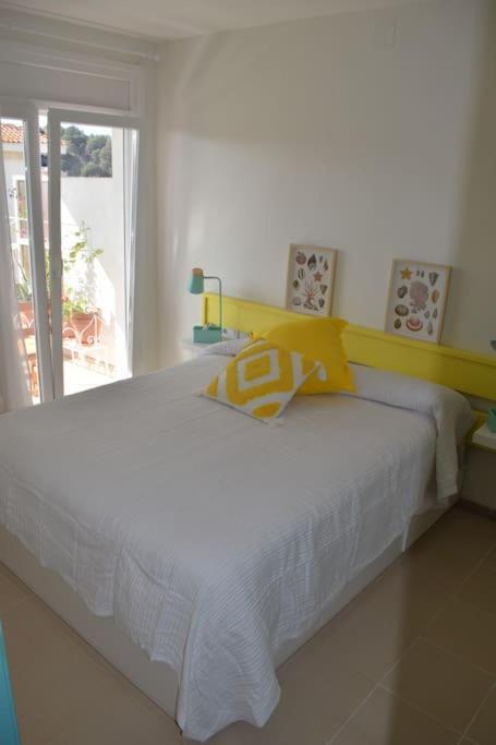 Alegre Apto Con Piscina, A 300m De La Playa. Apartamento