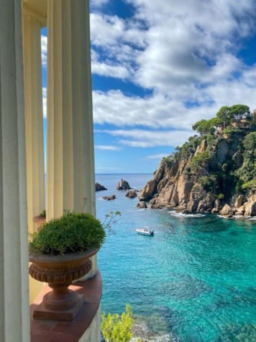 Apartamento Alegre Apto Con Piscina, A 300m De La Playa.