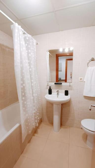 Apartamento Apartamento La Brisa Para 4, Con Piscina Y Parking Lloret de Mar