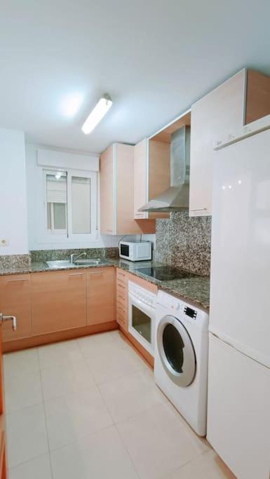 Apartamento Apartamento La Brisa Para 4, Con Piscina Y Parking *
