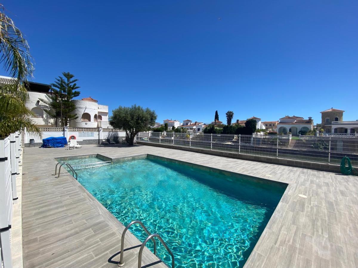 Apartamento Lcdm Apartamento Vista Canal Y Piscina Comunitaria *