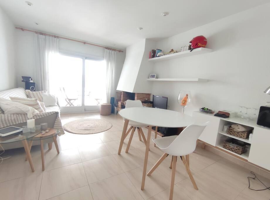 2 Minutes Walking To The Parking Included Apartamento