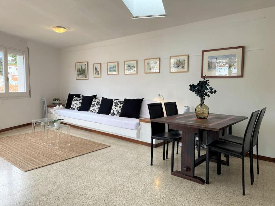 Des Puig - With Sea Views * Cadaques