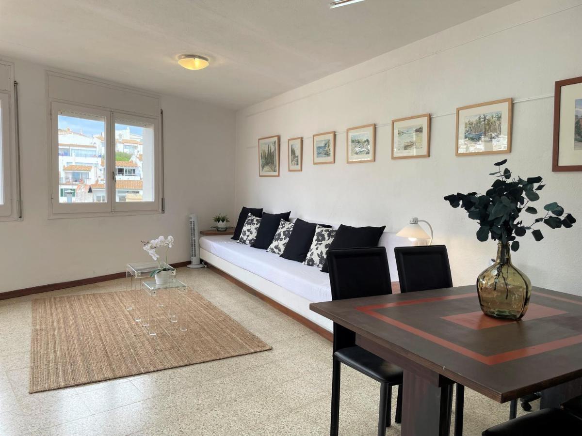 Des Puig - With Sea Views *