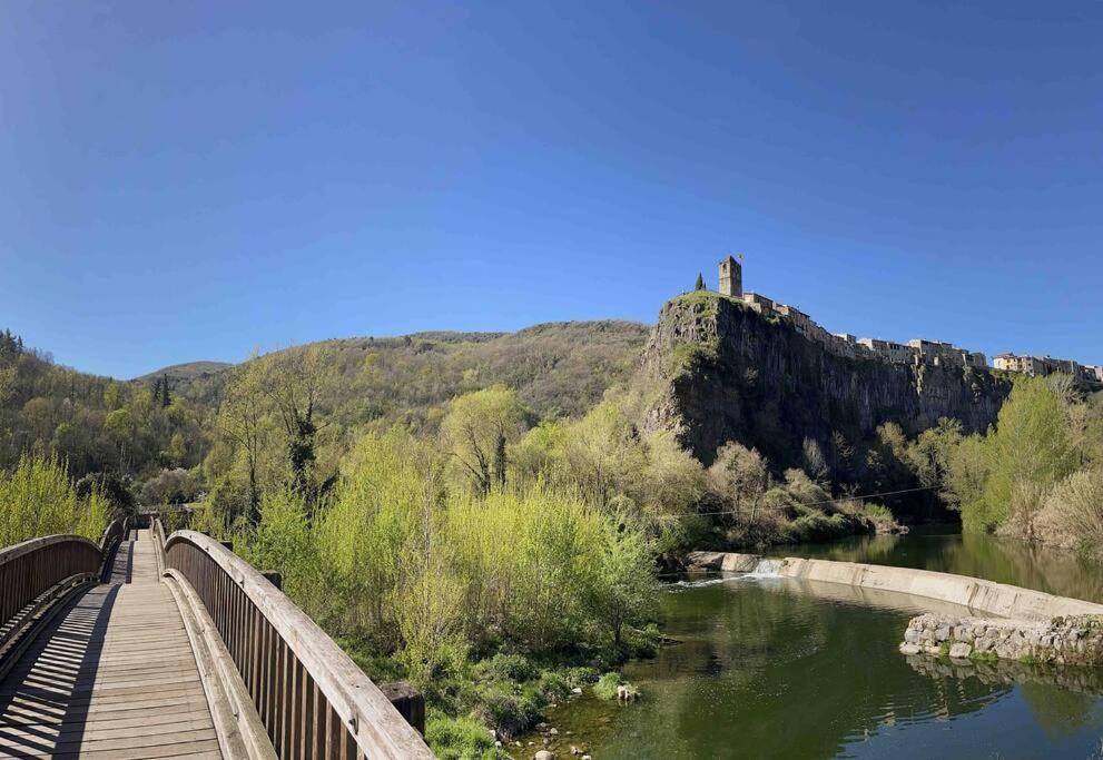 Сasa de vacaciones Mosqueroles Casa En Castellfollit De La Roca