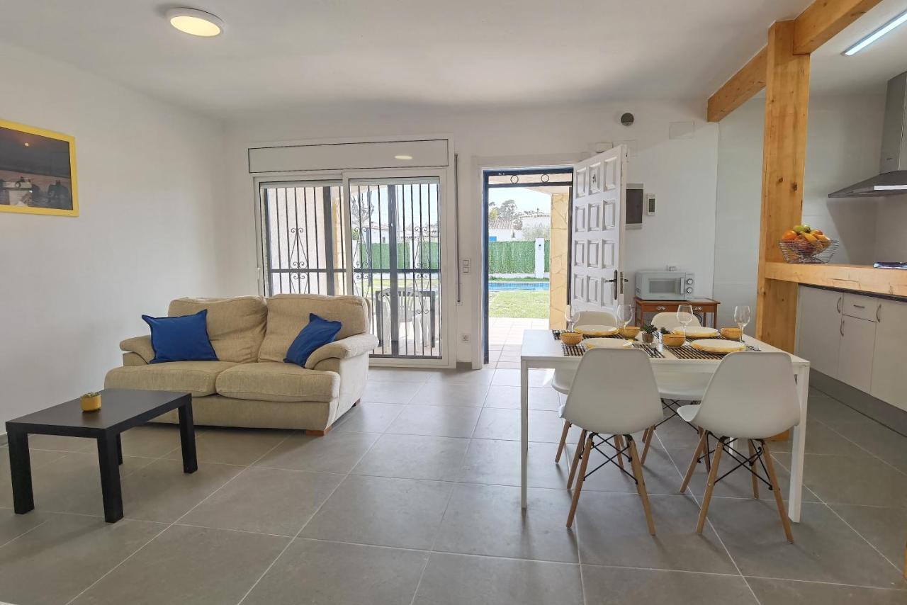 Leon Inmo Ariel - 12354 Apartment Empuriabrava