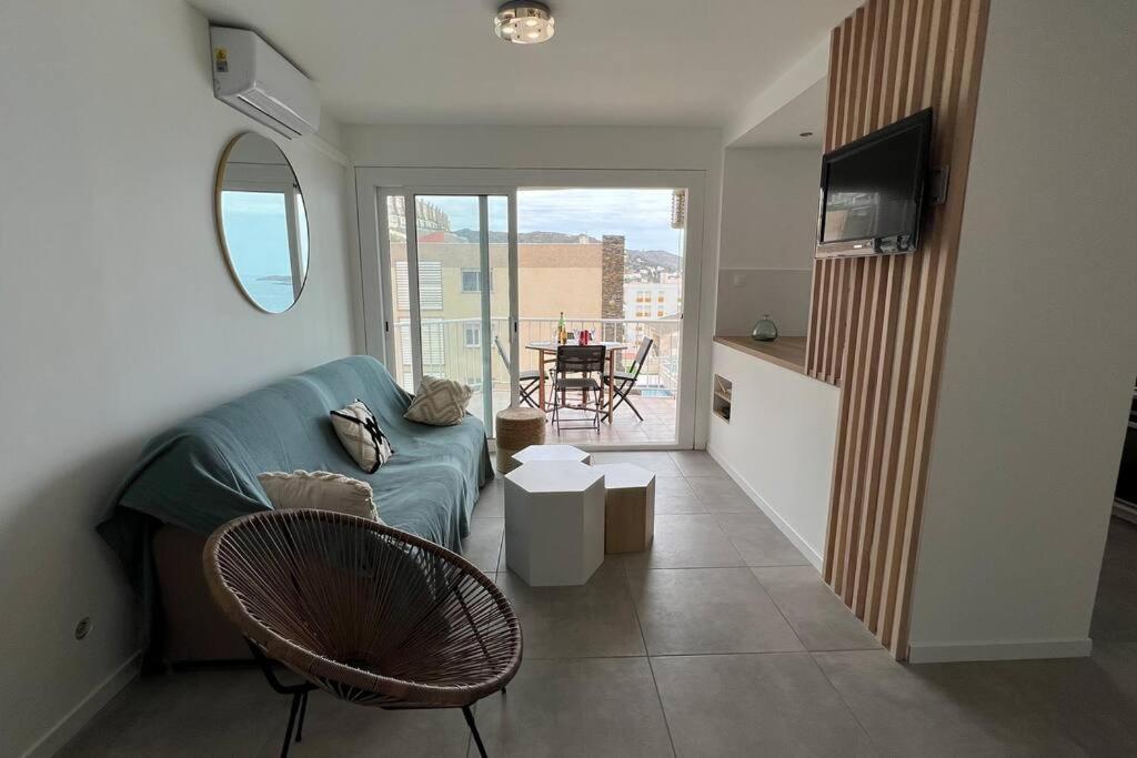 Apartamento Tres Con Vistas Al Mar En Apartamento *