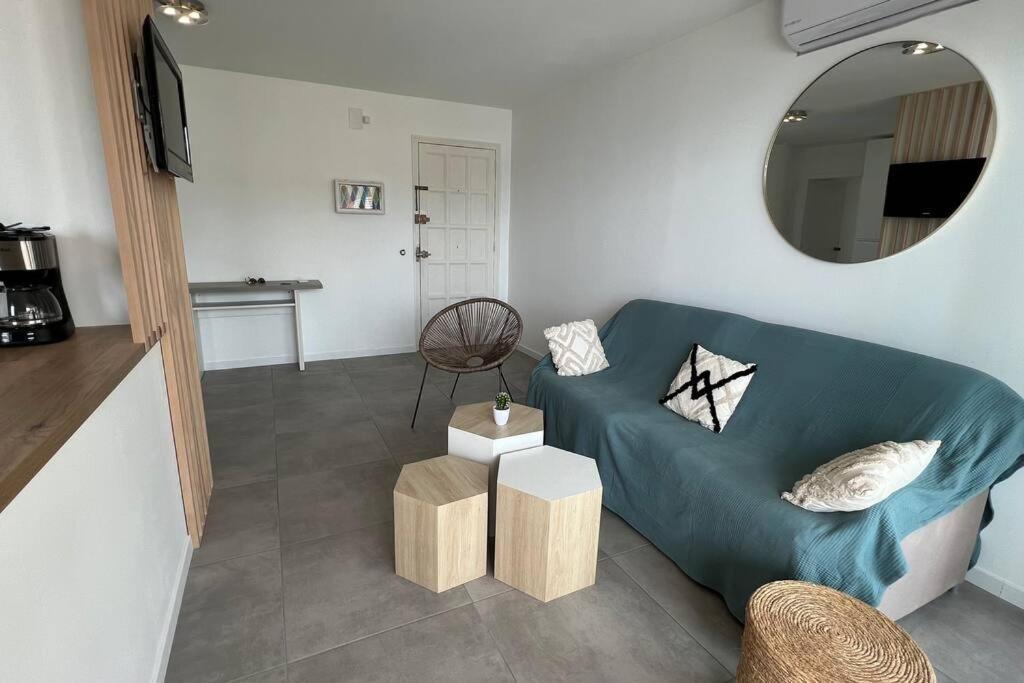 Apartamento Tres Con Vistas Al Mar En Rosas