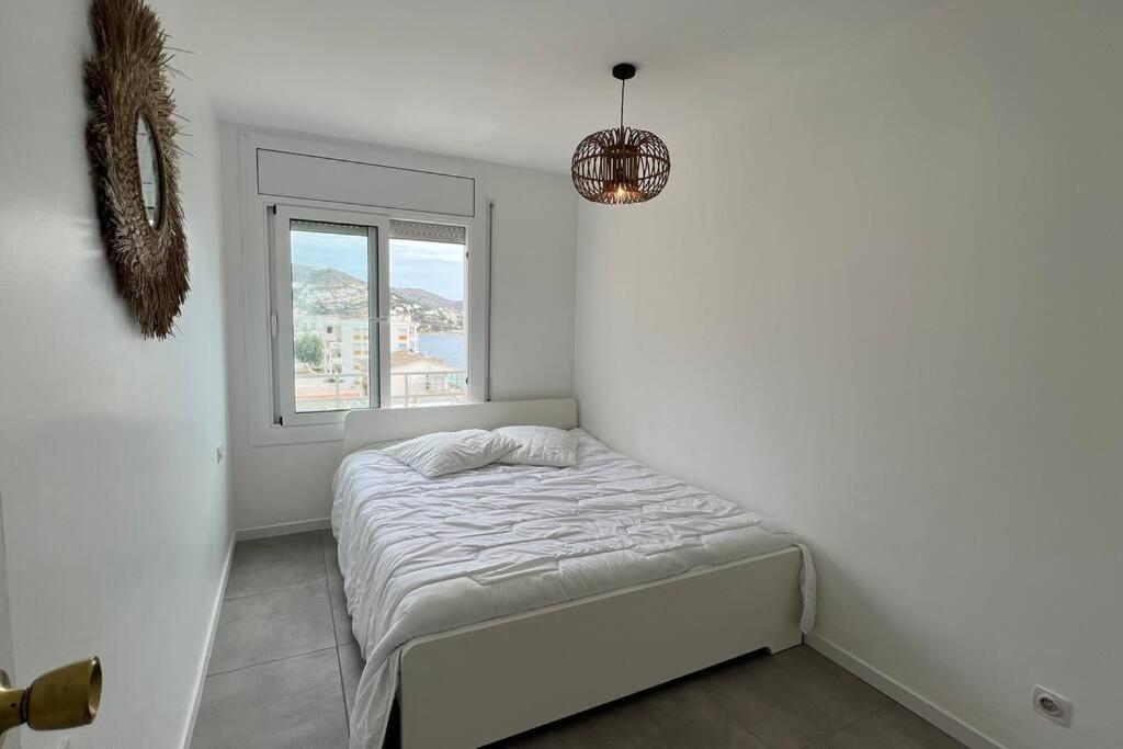 Apartamento Tres Con Vistas Al Mar En Apartamento Rosas
