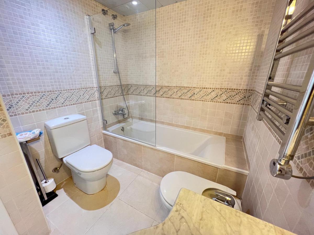 La Bovila With Exceptional Yard Apartamento