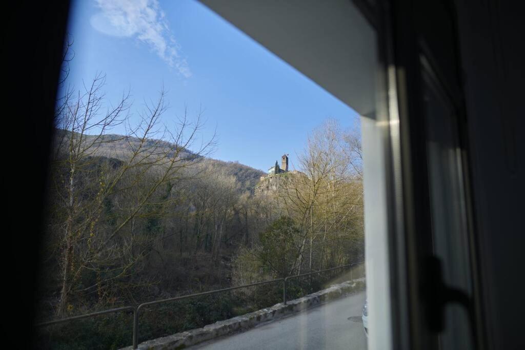 Mosqueroles Casa En Castellfollit De La Roca Сasa de vacaciones *