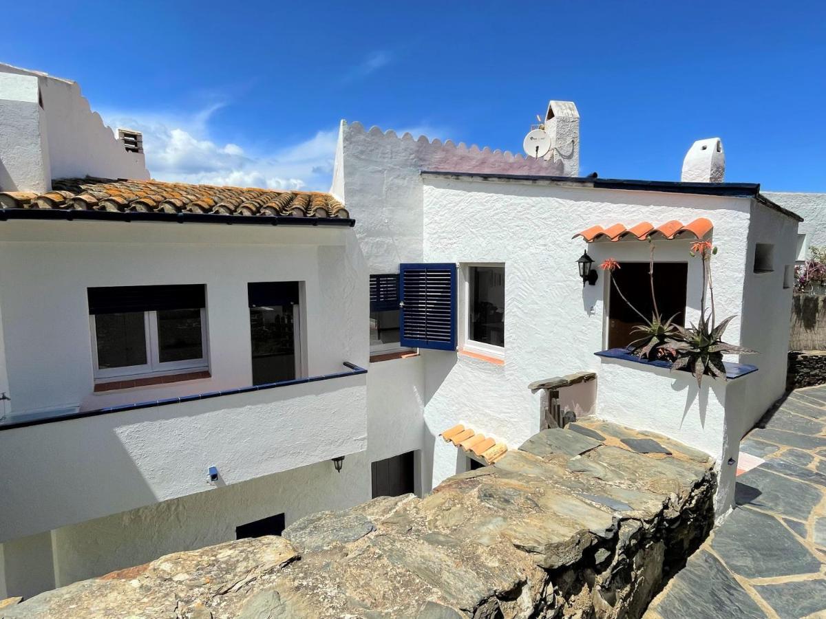 Des Puig - With Sea Views