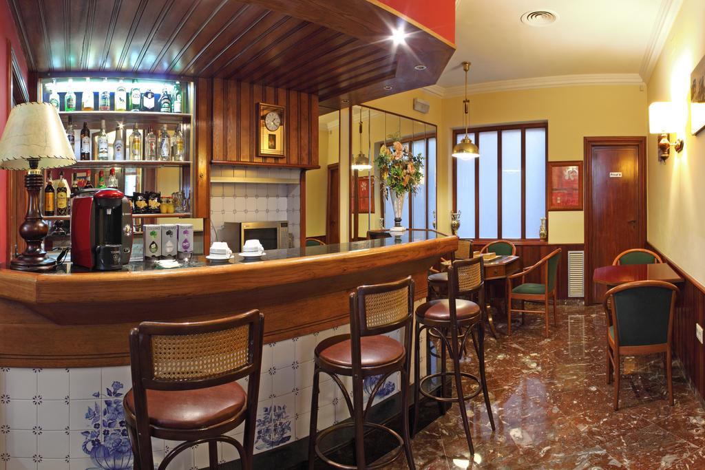 Angeles Hotel