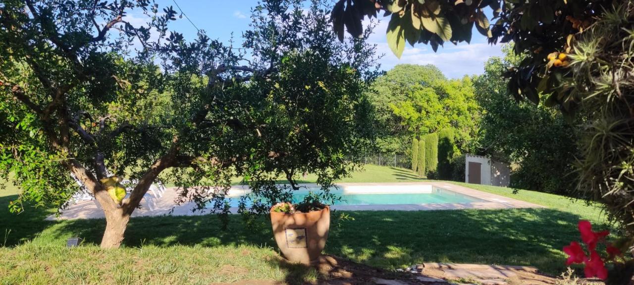 Country house Cal Xaiet Llampaies