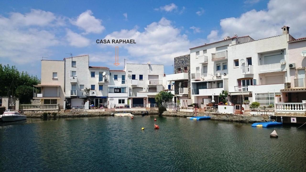 Holiday home Port Petit Casa Al Canal