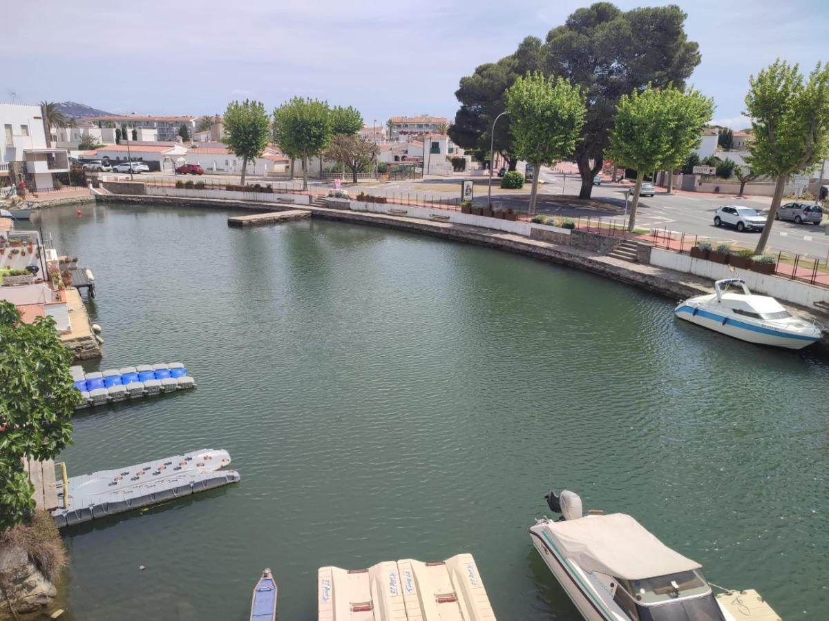 Holiday home Port Petit Casa Al Canal *