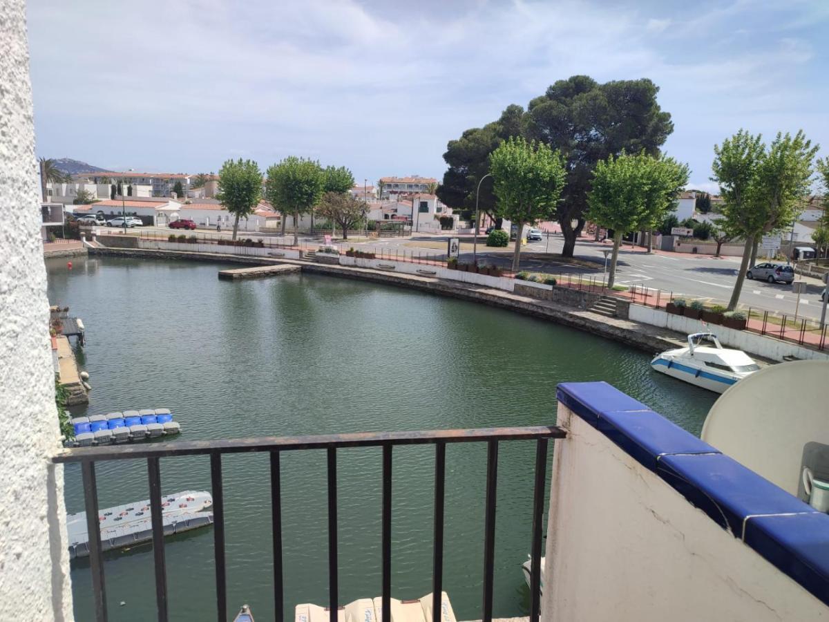 Holiday home Port Petit Casa Al Canal