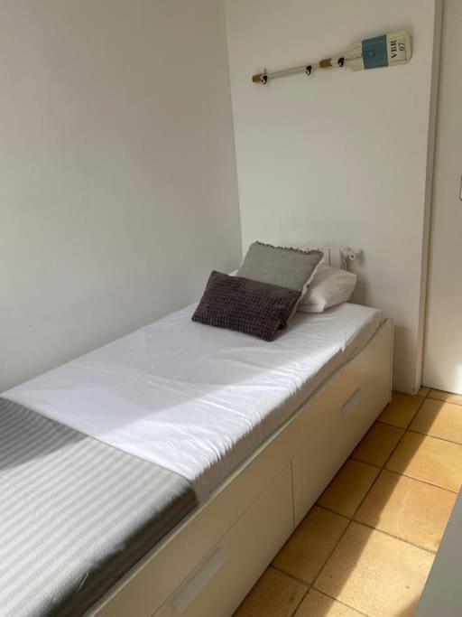 Villa Casa Y Loft Minimalista, Jardin Y Parking Privado Girona