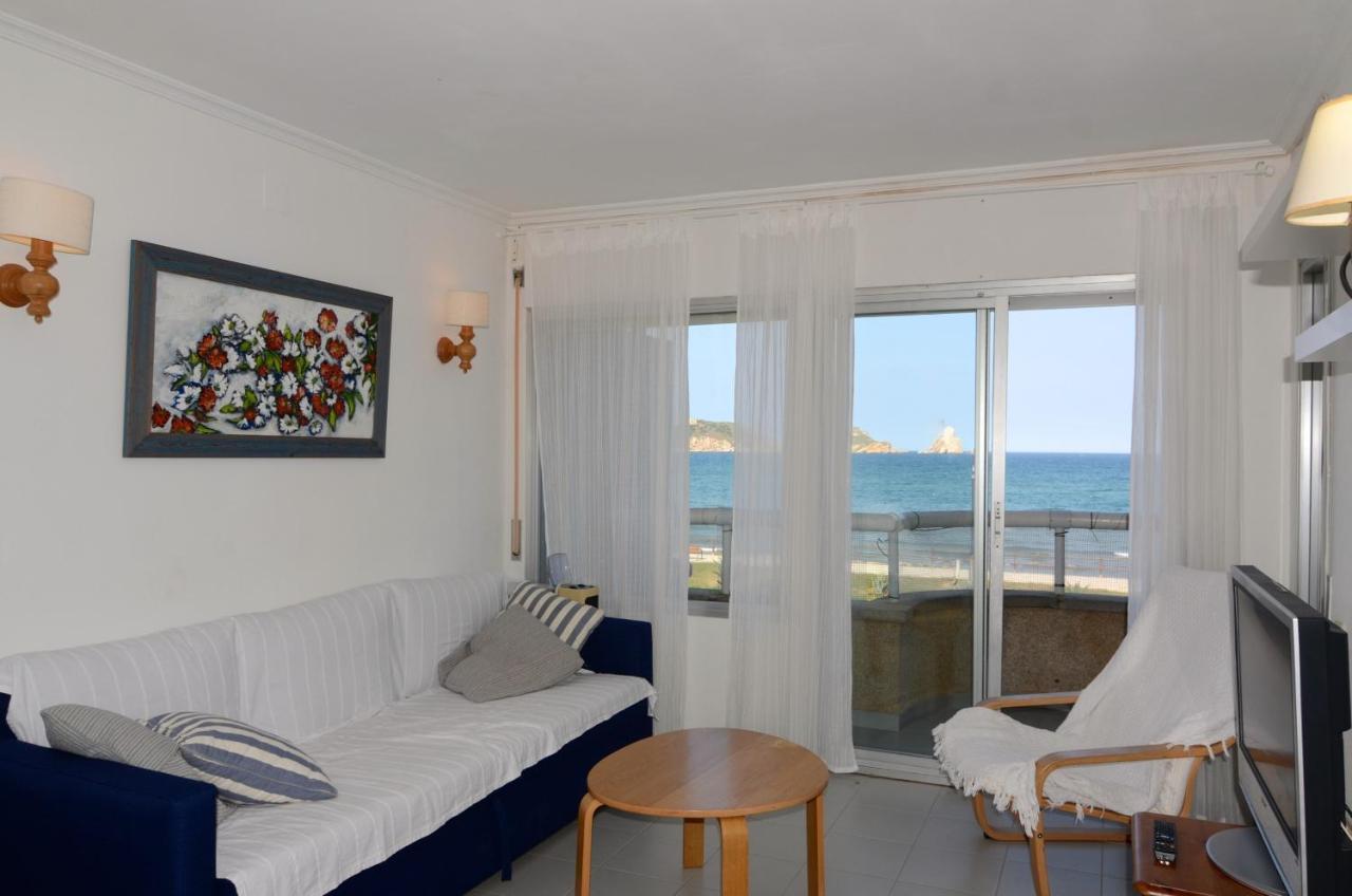 Apartment Manureva Iii 2-c