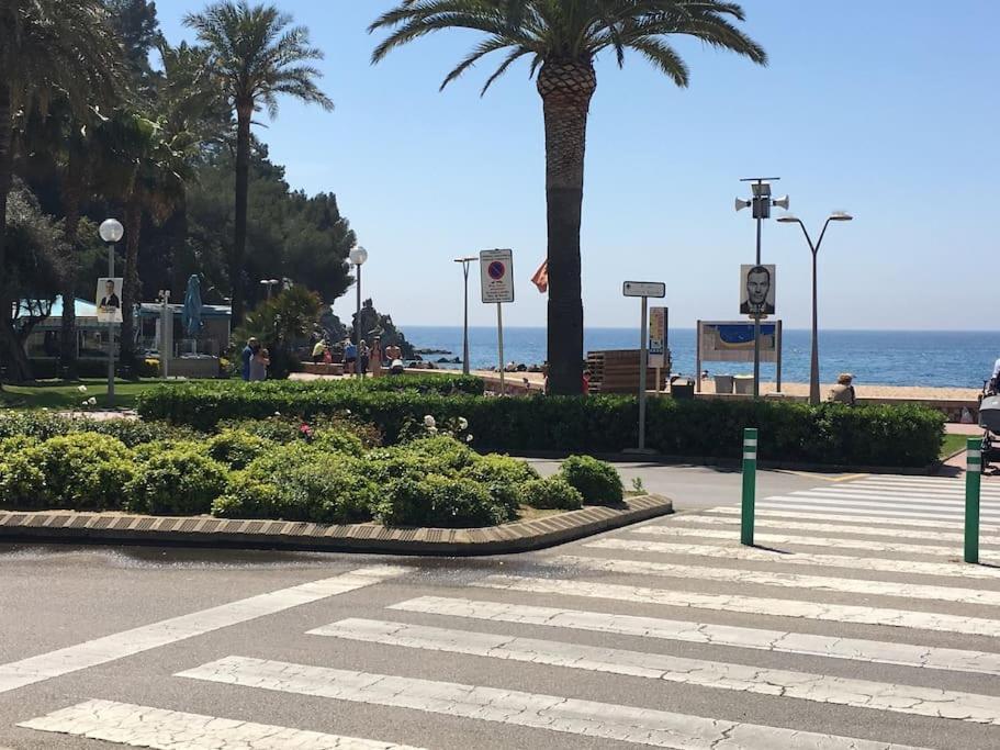 Lujoso Piso Enfrente De Playa De Fenals, 2 Terrazas Apartment Lloret de Mar