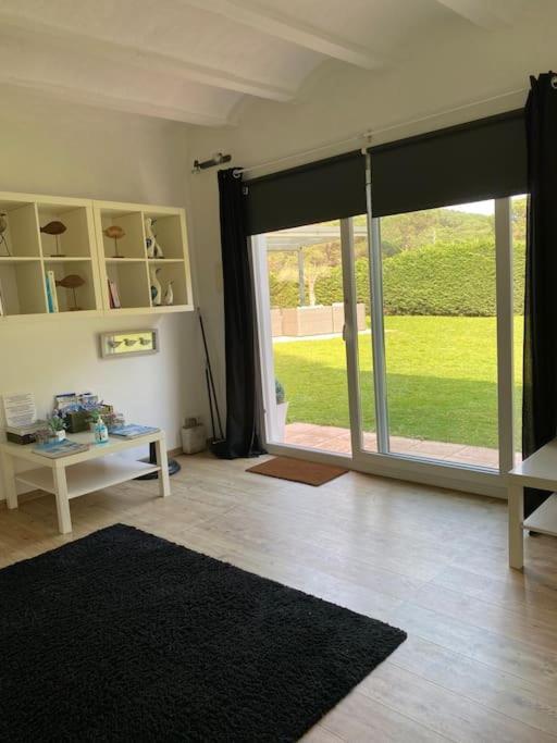 Casa Y Loft Minimalista, Jardin Y Parking Privado Villa *