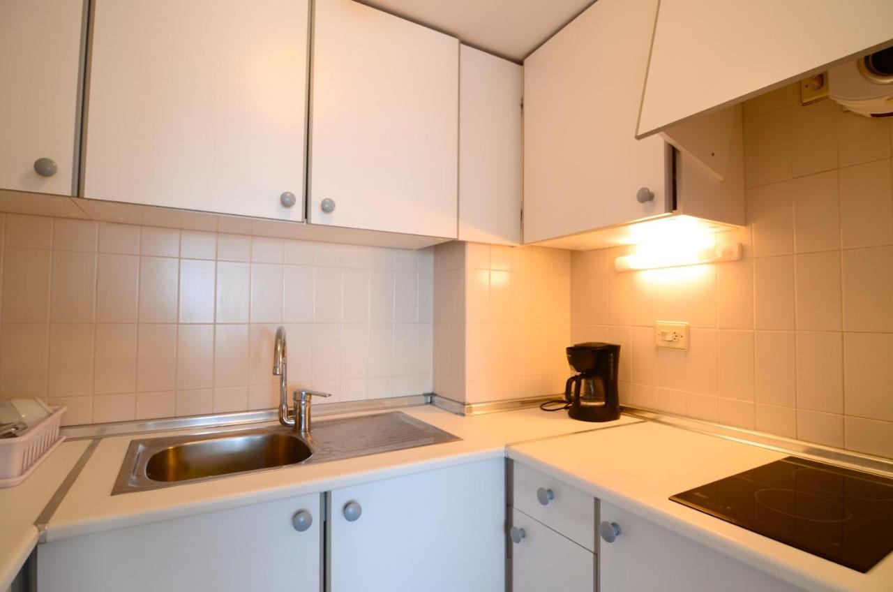 Apartment Manureva Iii 2-c