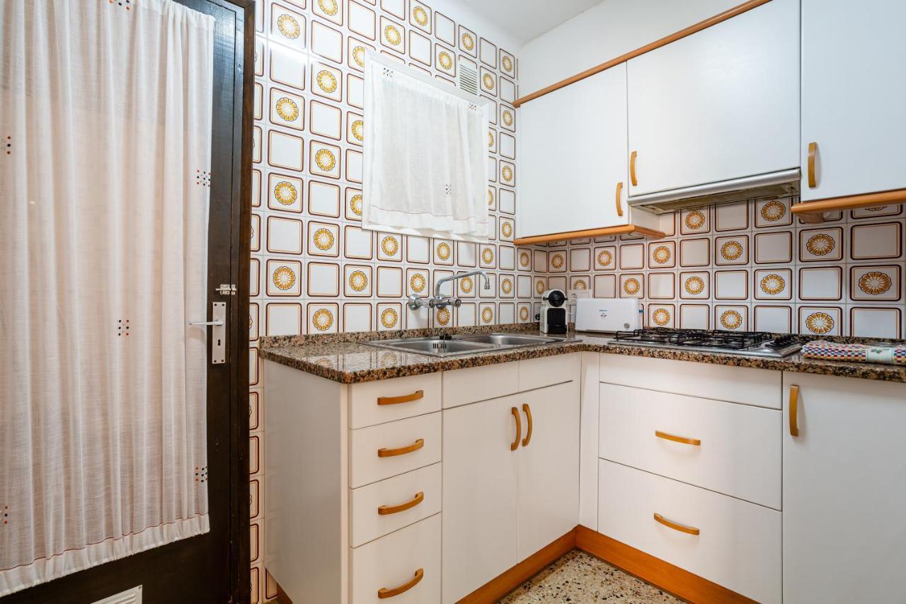 Omega 7 Apartment *