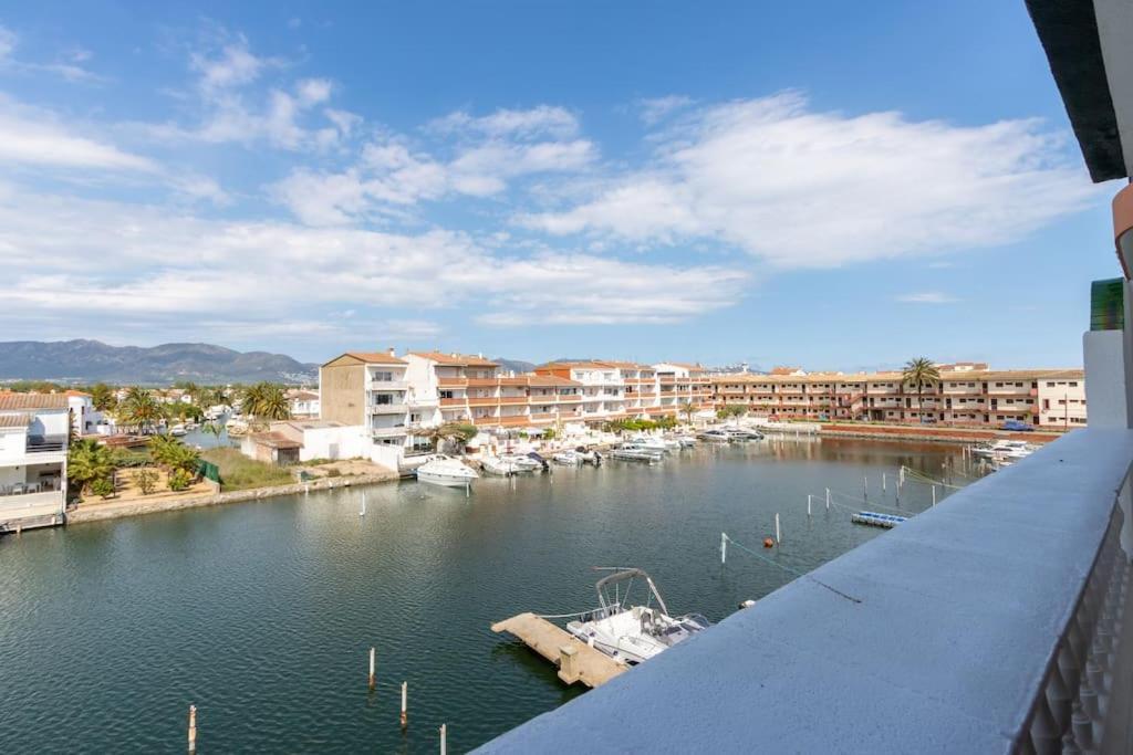 Apartment Centrico, Tranquilo, Playa Port Emporda *