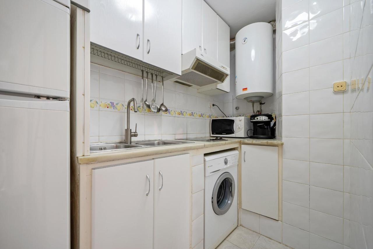 Hauzify I Apartament Canigo Apartment *