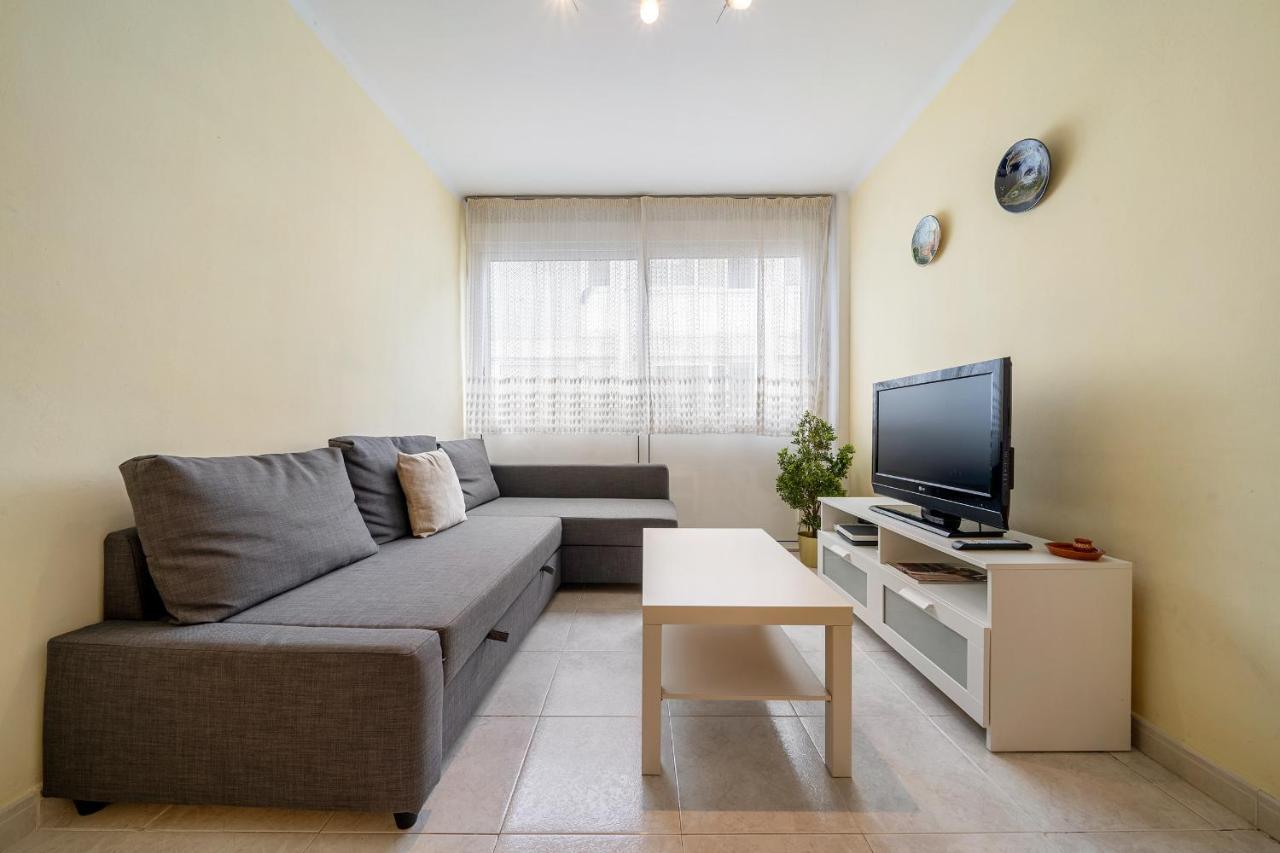 Hauzify I Apartament Canigo Apartment