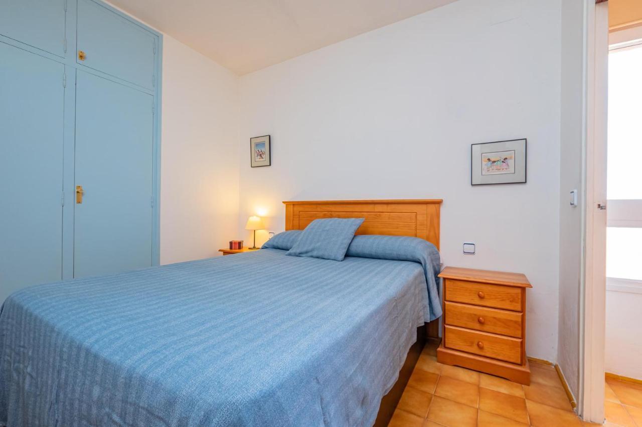 Sr-54 Sa Riera 4 Pax Begur