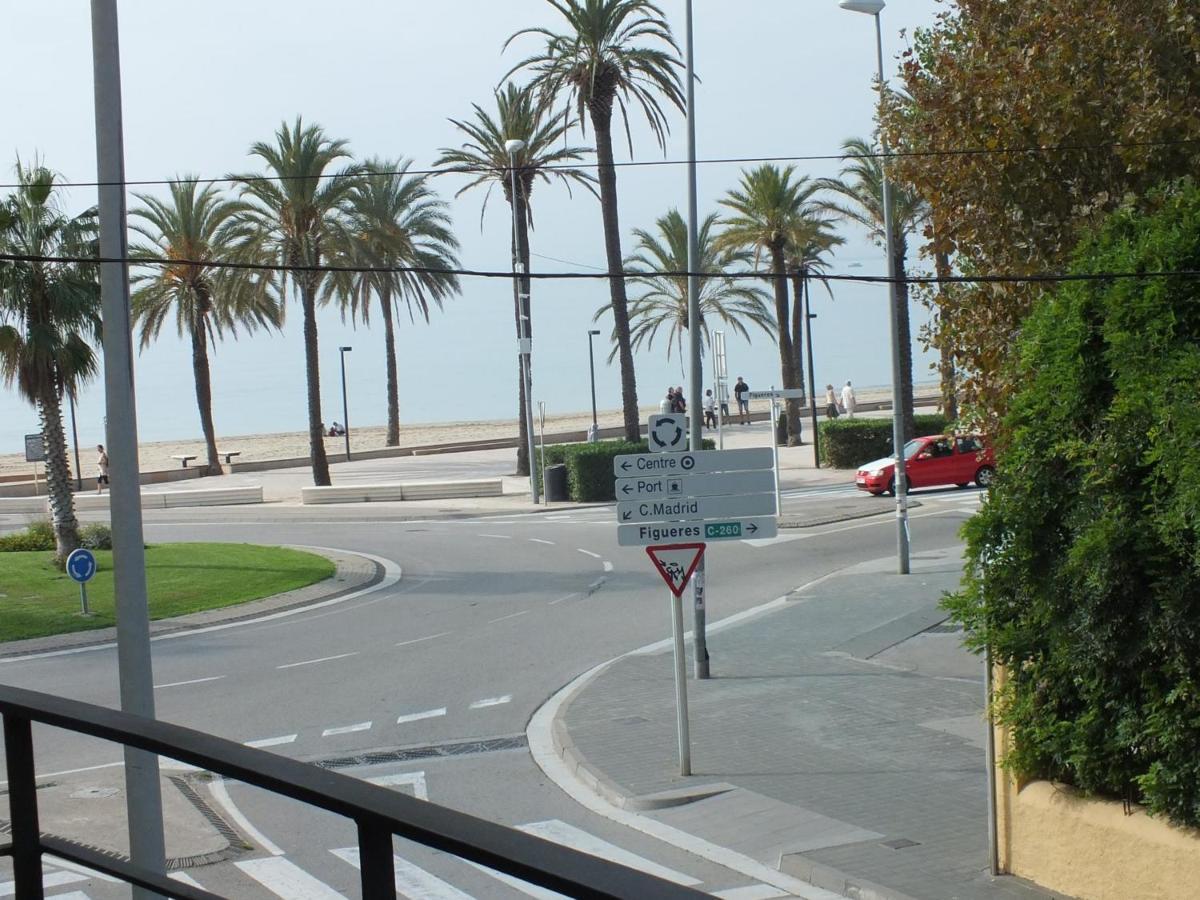 Apartamento Bonito De 2 En Con Estacionamiento, Aire Acondicionado, Cerca Del Centro Y De La Playa - Es-204-46 Rosas