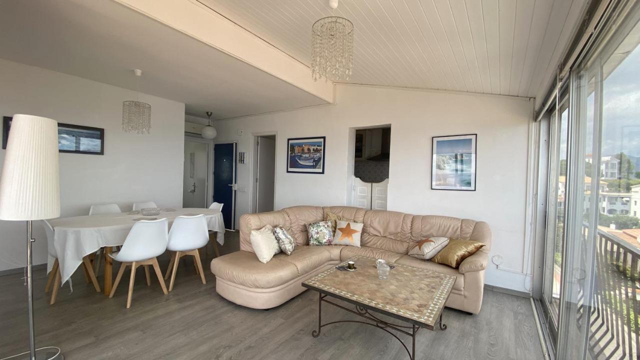 7528 Apartament In *