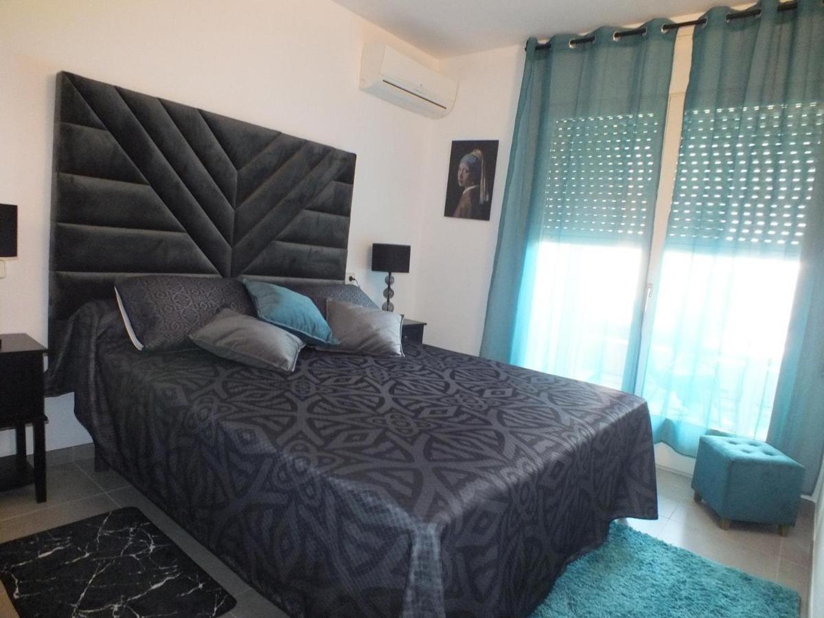 Apartamento Bonito De 2 En Con Estacionamiento, Aire Acondicionado, Cerca Del Centro Y De La Playa - Es-204-46 Rosas