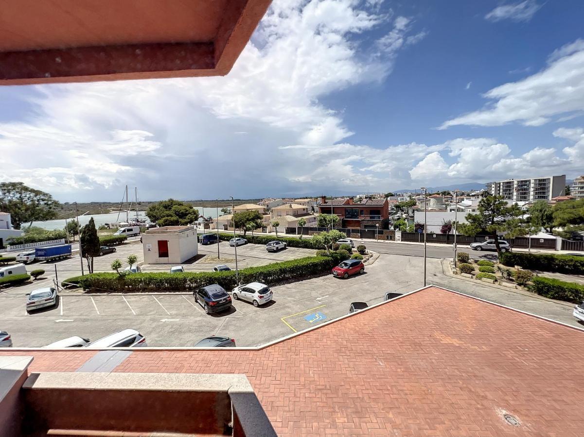 Isla De 1-24 Apartamento *