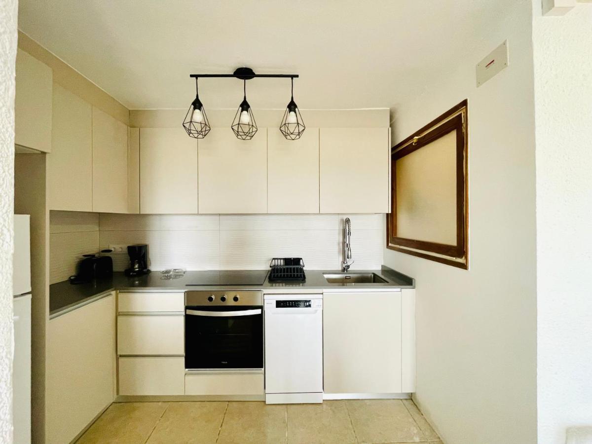 Delta Muga 2 - Apartamento En Primera Línea De Mar Con Vistas Al Mar Y Al Rio - Centro - Playa Apartamento
