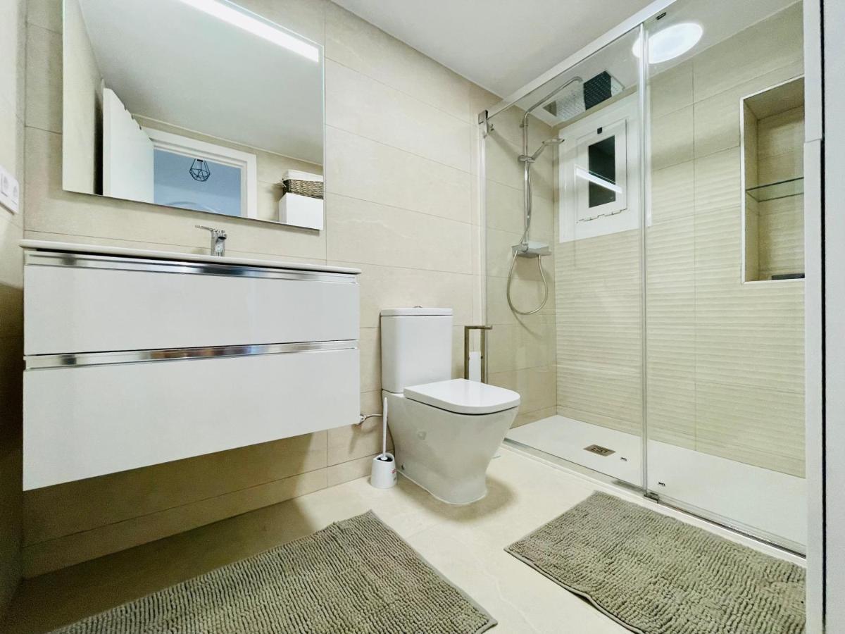 Delta Muga 2 - Apartamento En Primera Línea De Mar Con Vistas Al Mar Y Al Rio - Centro - Playa Apartamento Ampuriabrava