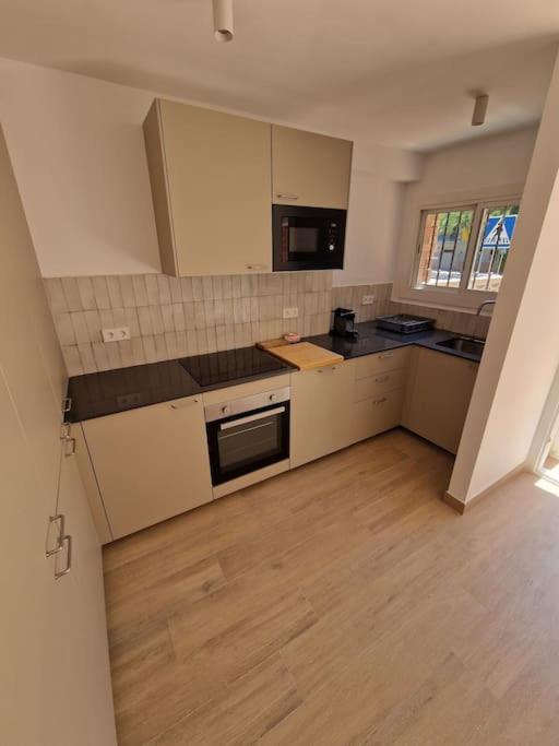 ¡precioso Bajo A Estrenar! Apartment *