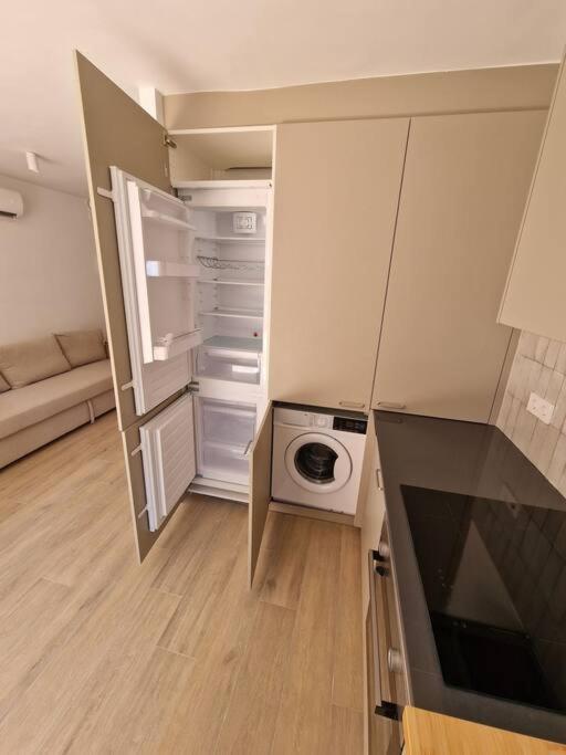 Apartment ¡precioso Bajo A Estrenar! *