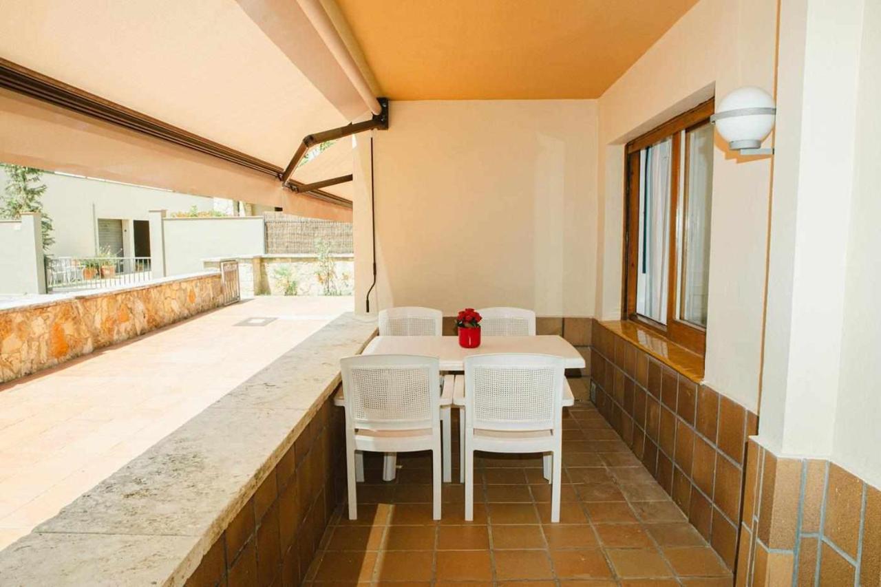 Ideal Familia A 500m De La Playa En Sagaro Apartamento