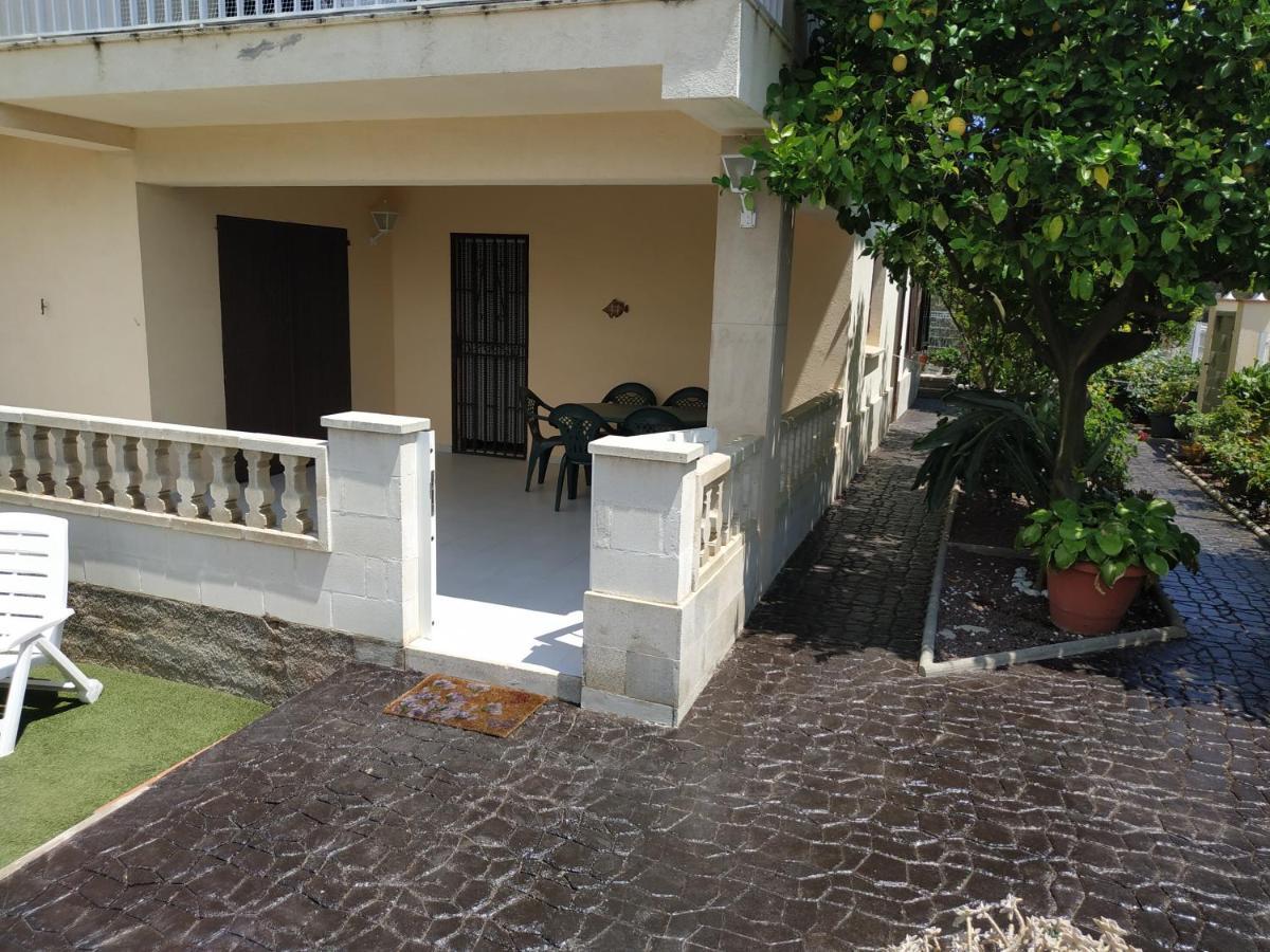 Les Oliveres De L'emporda Apartment
