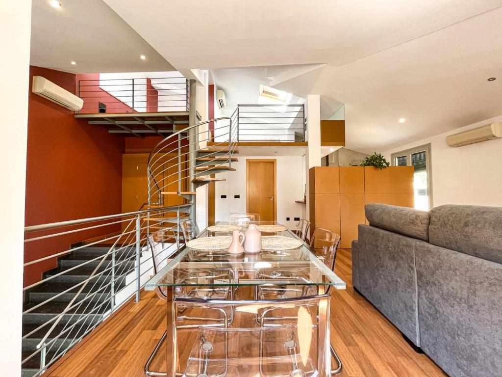 Apartment Loft Cort Reial Atico In The Heart Of The Old Town Girona