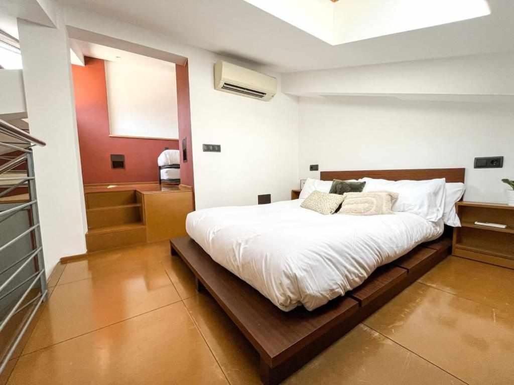 Loft Cort Reial Atico In The Heart Of The Old Town Apartment