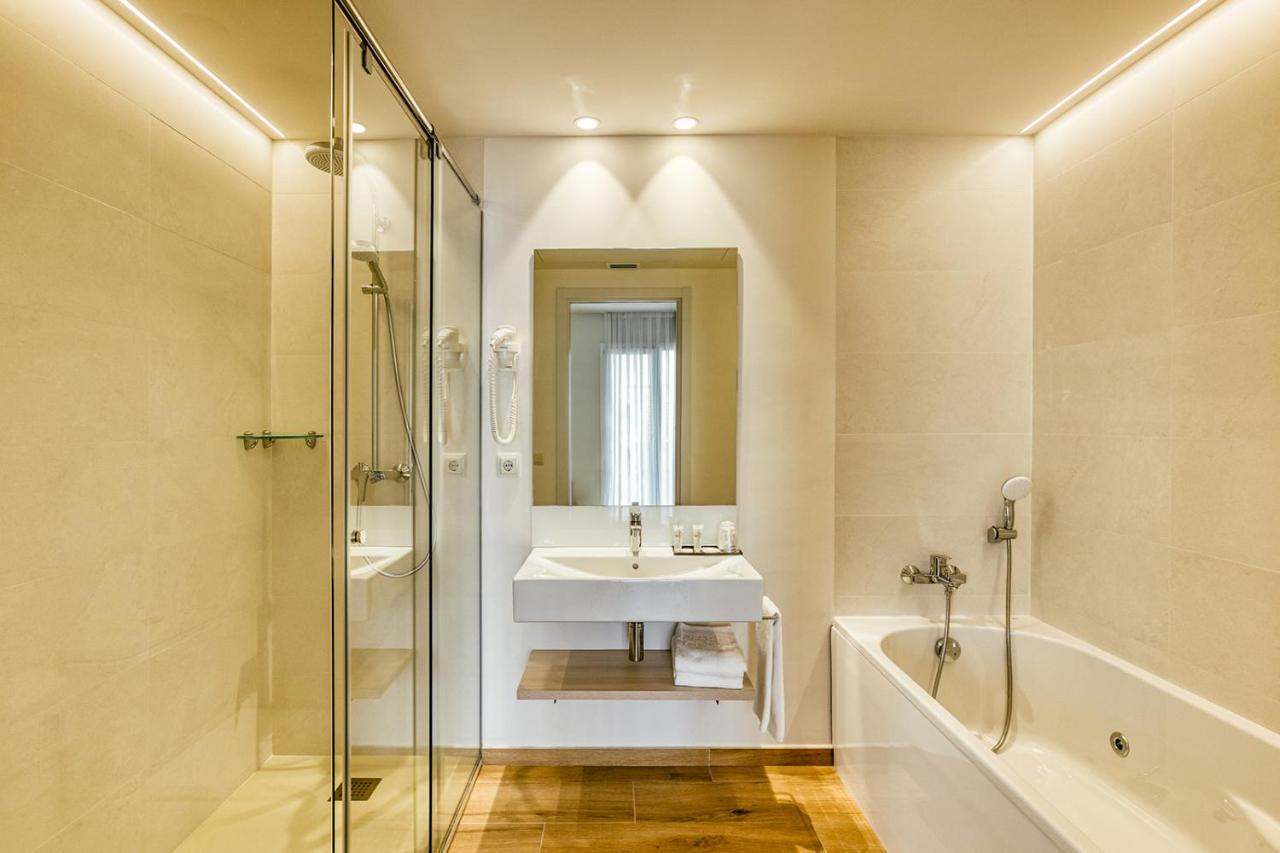 Emporium - Adults Only Hotel