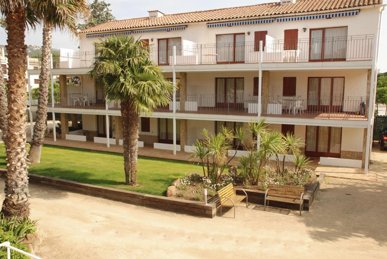 Margarita Sabina Pinell * Platja d'Aro (Playa de Aro)