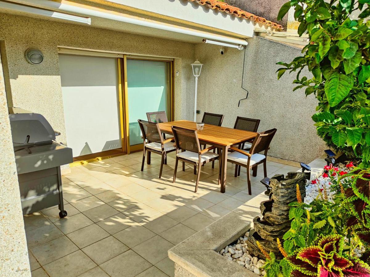 Apartment Luna Tossa De Mar With Jacuzzi, 5Mins Walking To The Beach, Sea And Castle View Big Terrace Tossa de Mar