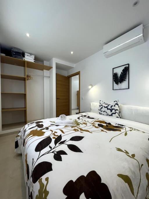 Belle Contemporaine Piscine Privee Villa *