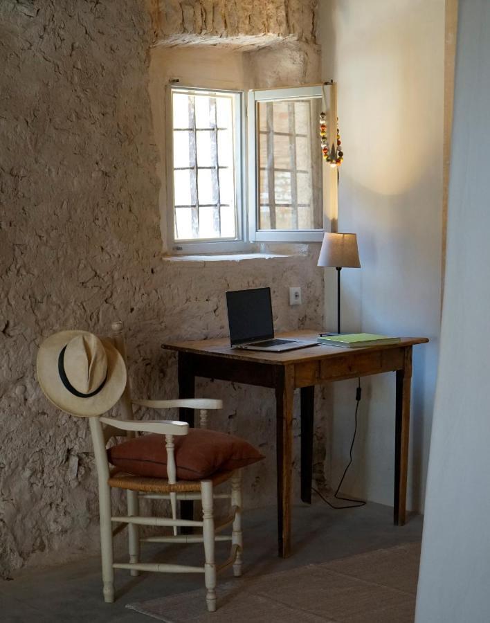 Tat, Loft In A Old Coach House Apartamento