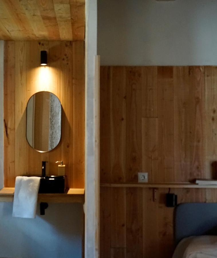 Apartamento Tat, Loft In A Old Coach House Sant Jordi Desvalls