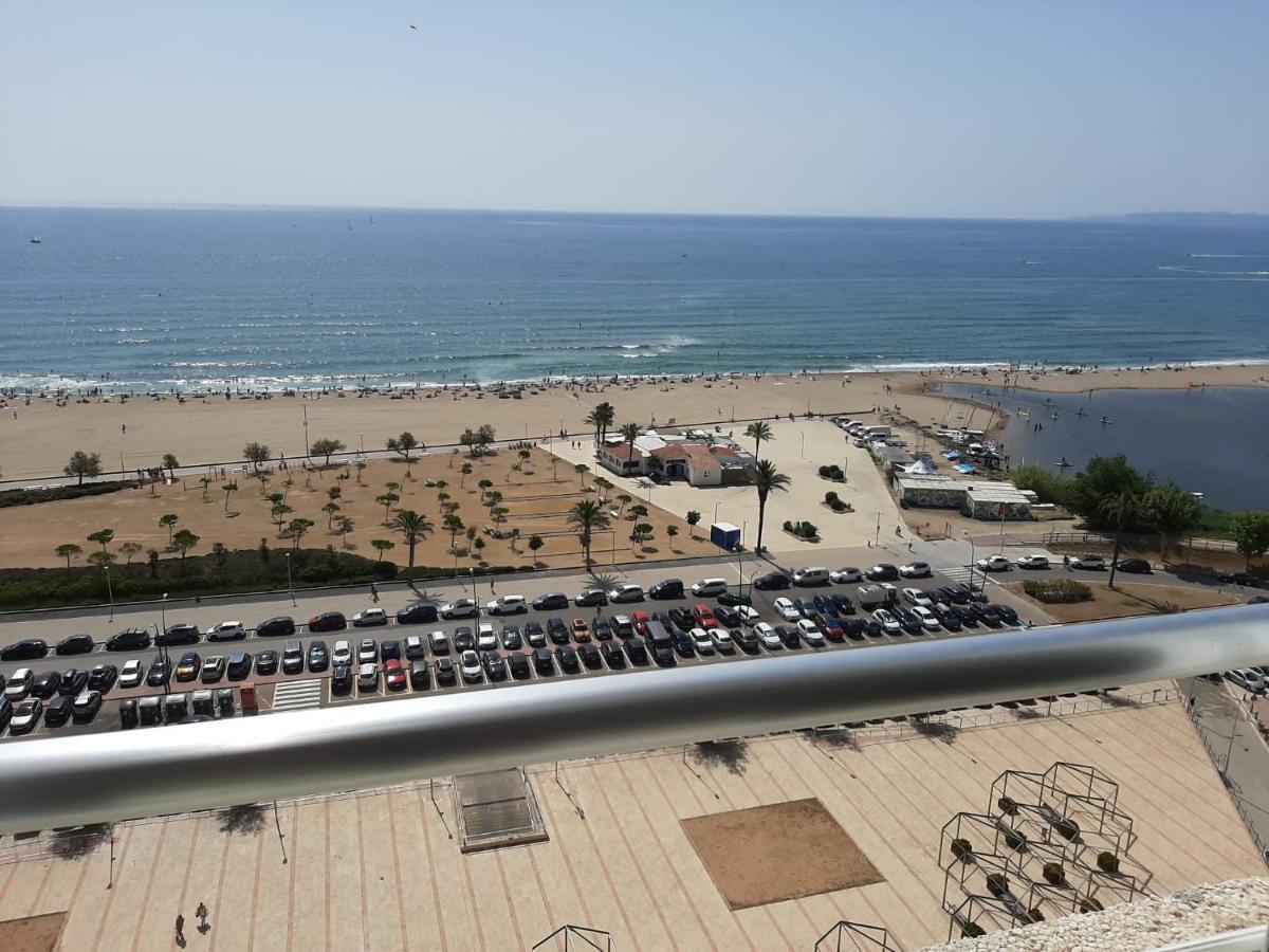 Apartamento Estudio En Primera Linea De Mar Ampuriabrava